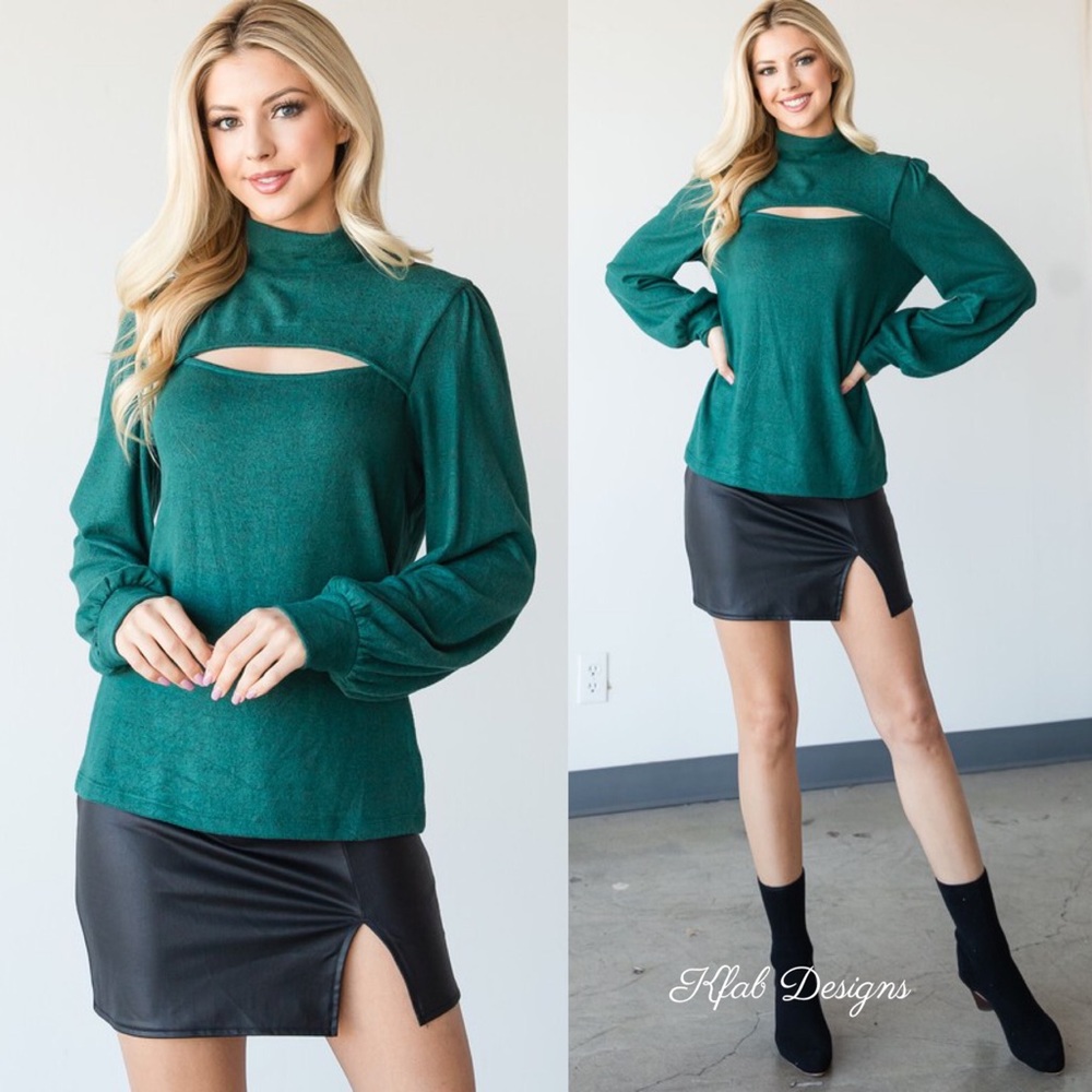 ❤️LAST! Emerald Super Soft Slit Keyhole Top! - Picture 2 of 4